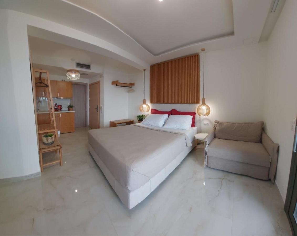 Wide Blue Luxury Suites Neos Marmaras Extérieur photo